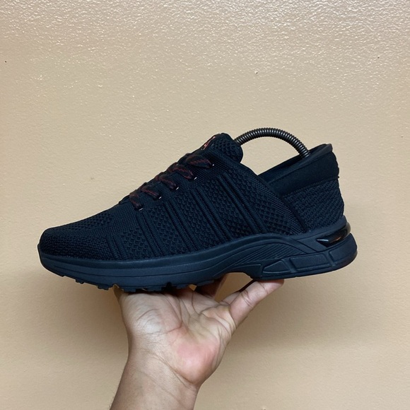 ZEBA Hands Free Slip On Sneakers Black Ember - Picture 11 of 17